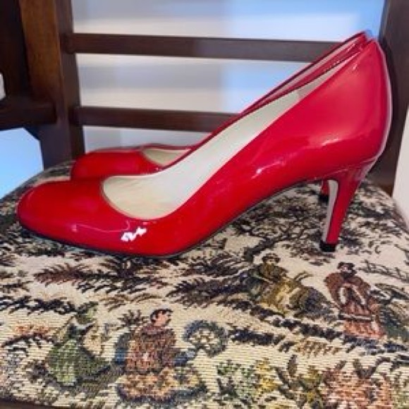 Boden Red Round Toe Slip-On Glossy Real Patent Leather Mini Pump Heels, sz 37 - Picture 6 of 13